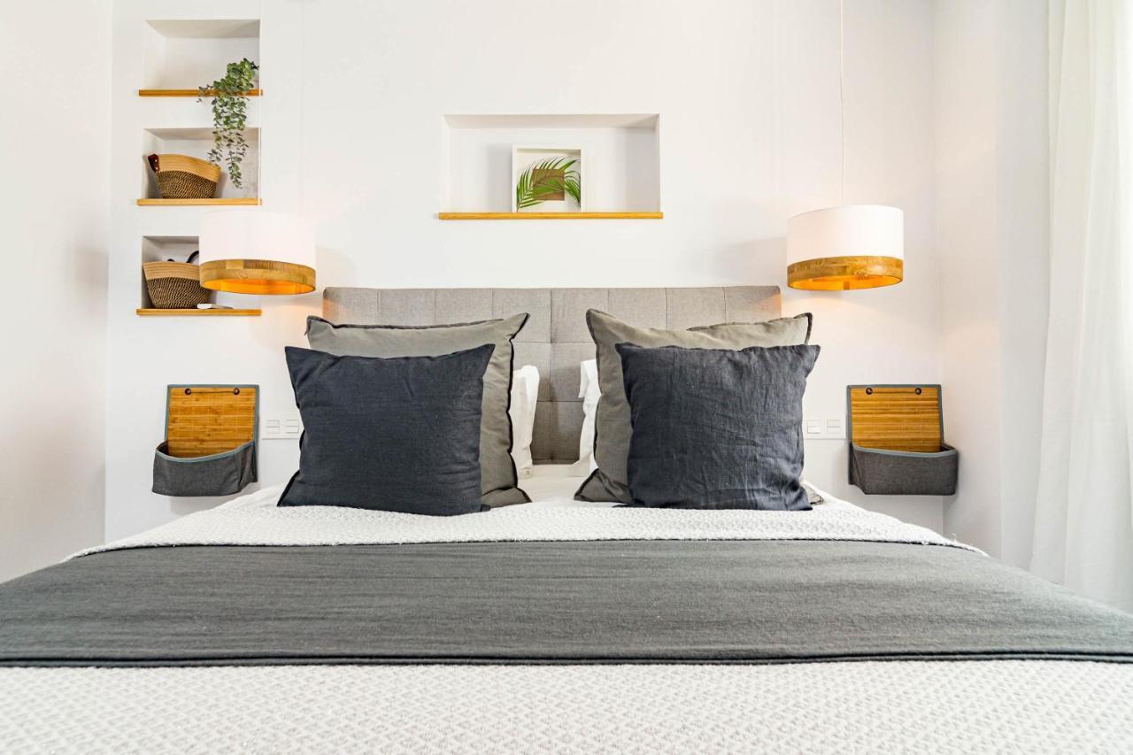 Awesome 3 Bedroom Metres From The Rdr289 Apartment